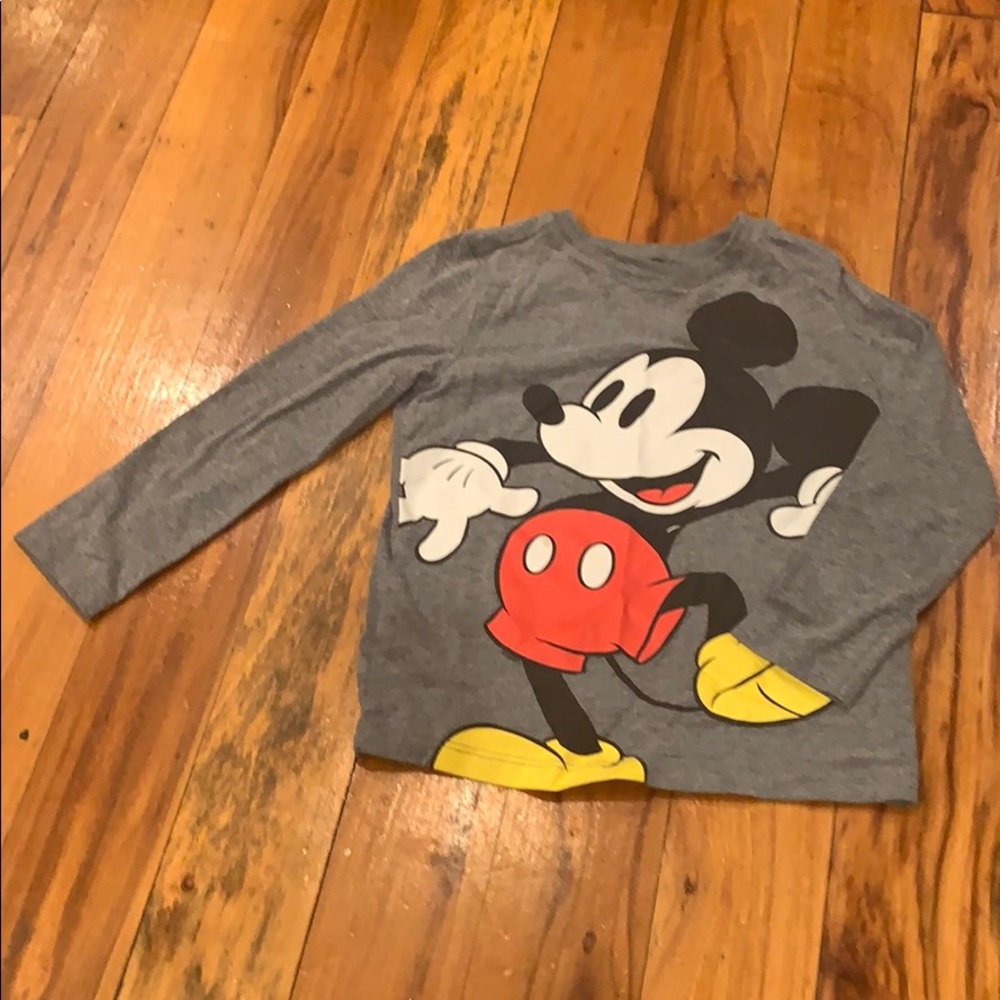 OLD NAVY Mickey Mouse shirt